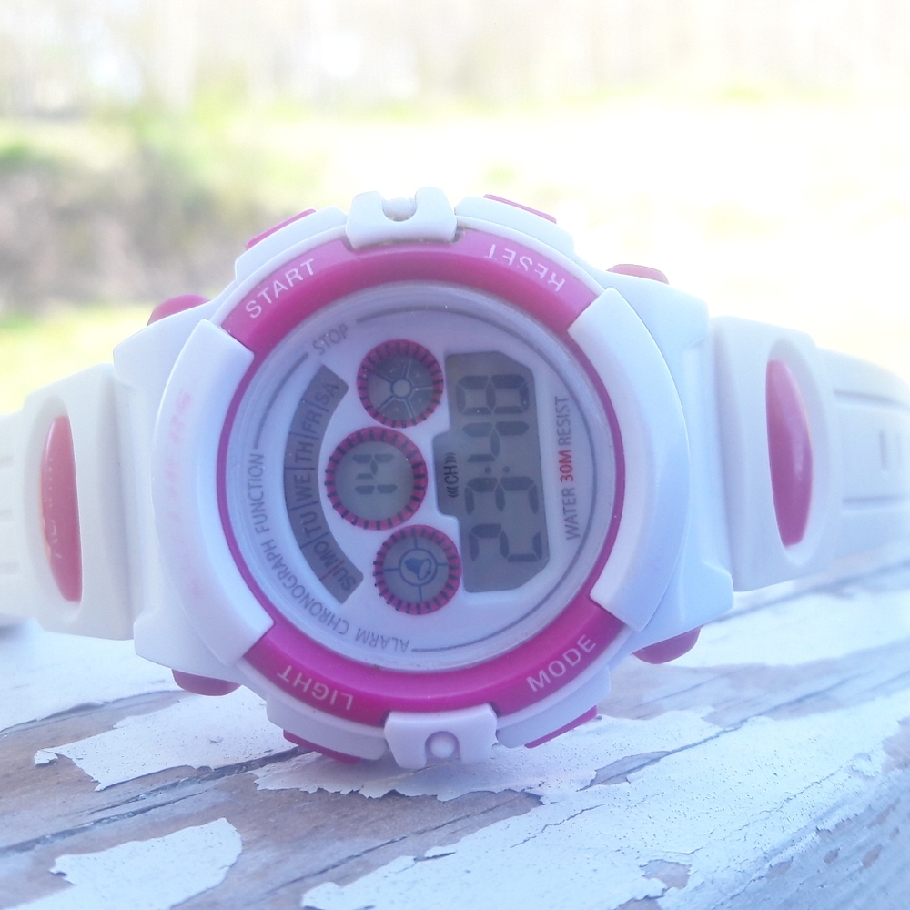 Watch - Picture 5 of 10